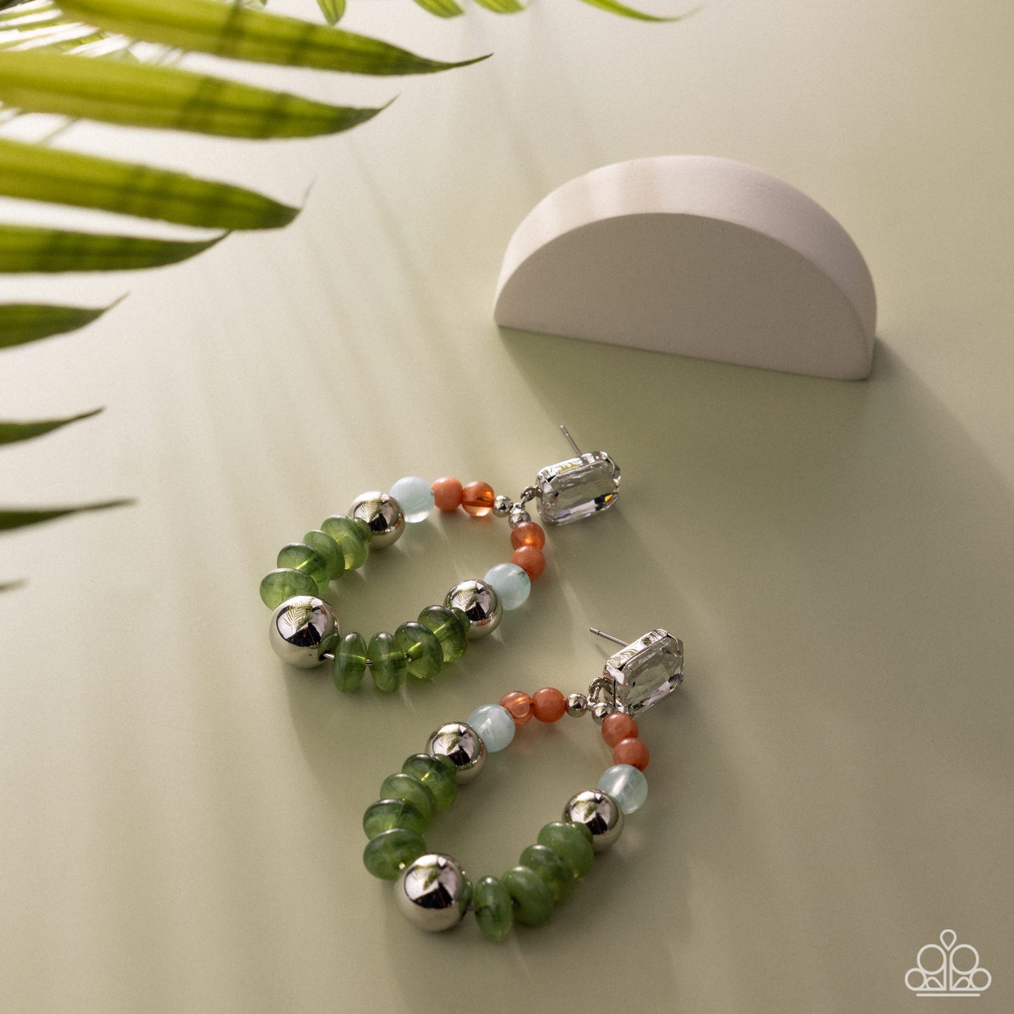 Cosmopolitan Color - green - Paparazzi earrings