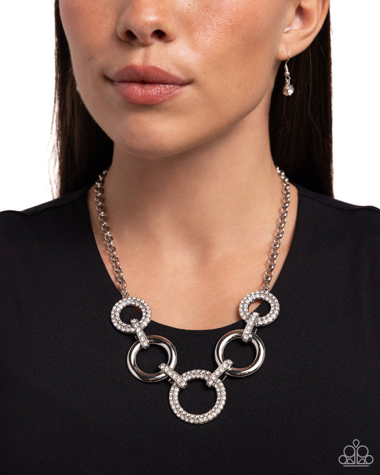 Cosmopolitan Confidence - white - Paparazzi necklace