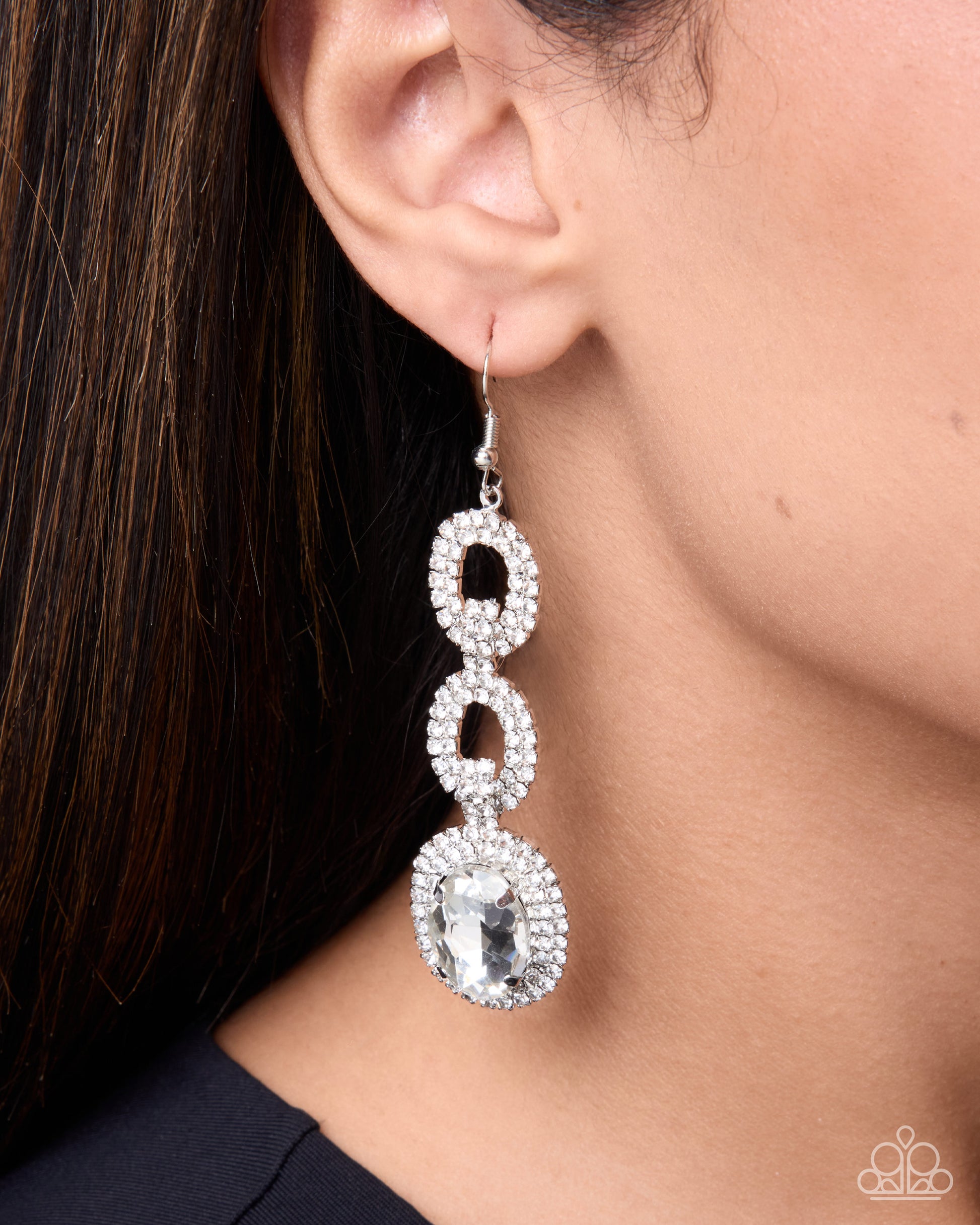 Courageous Chic - white - Paparazzi earrings