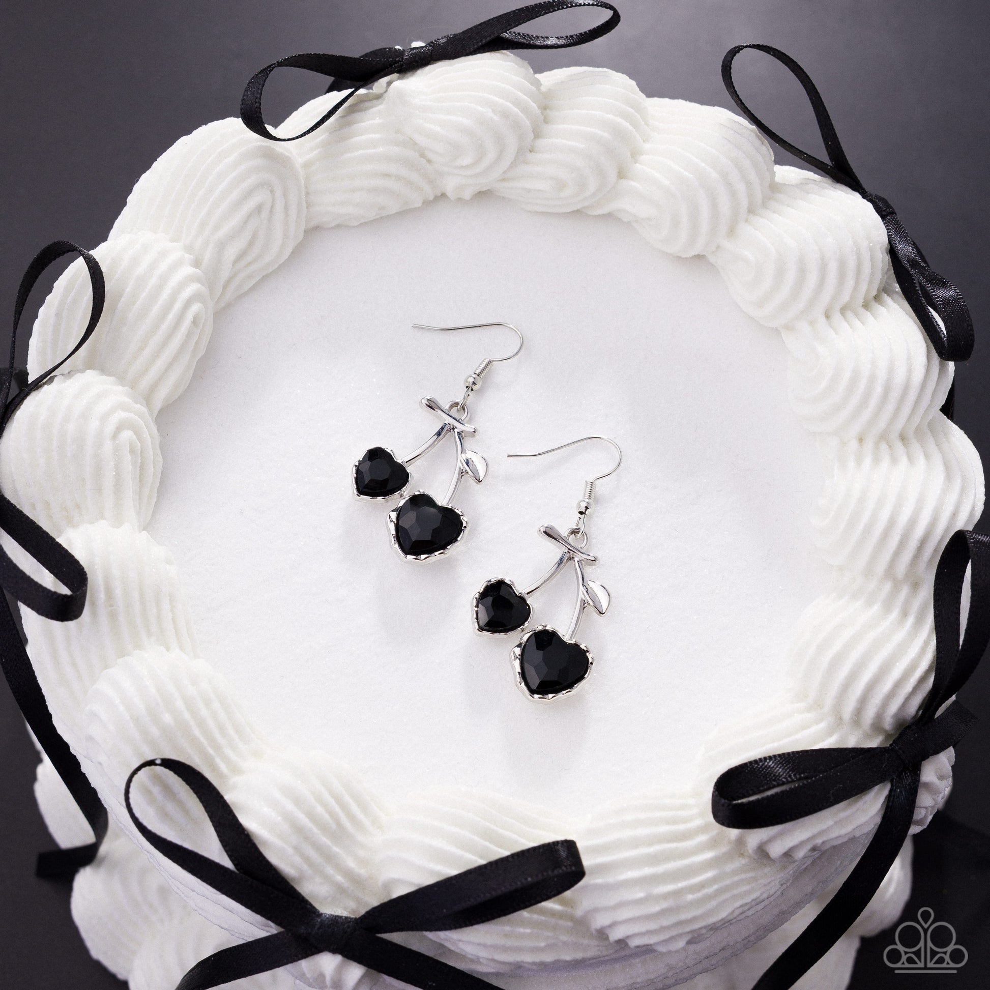 Courting Cherries - black - Paparazzi earrings