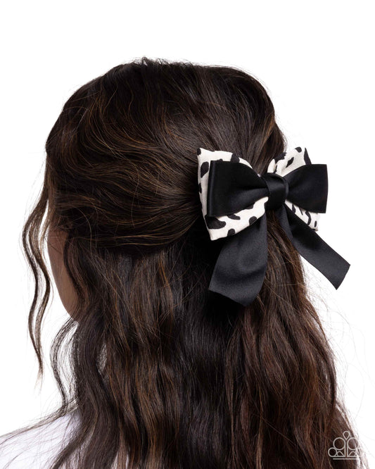 Cow Chic - white - Paparazzi hair clip