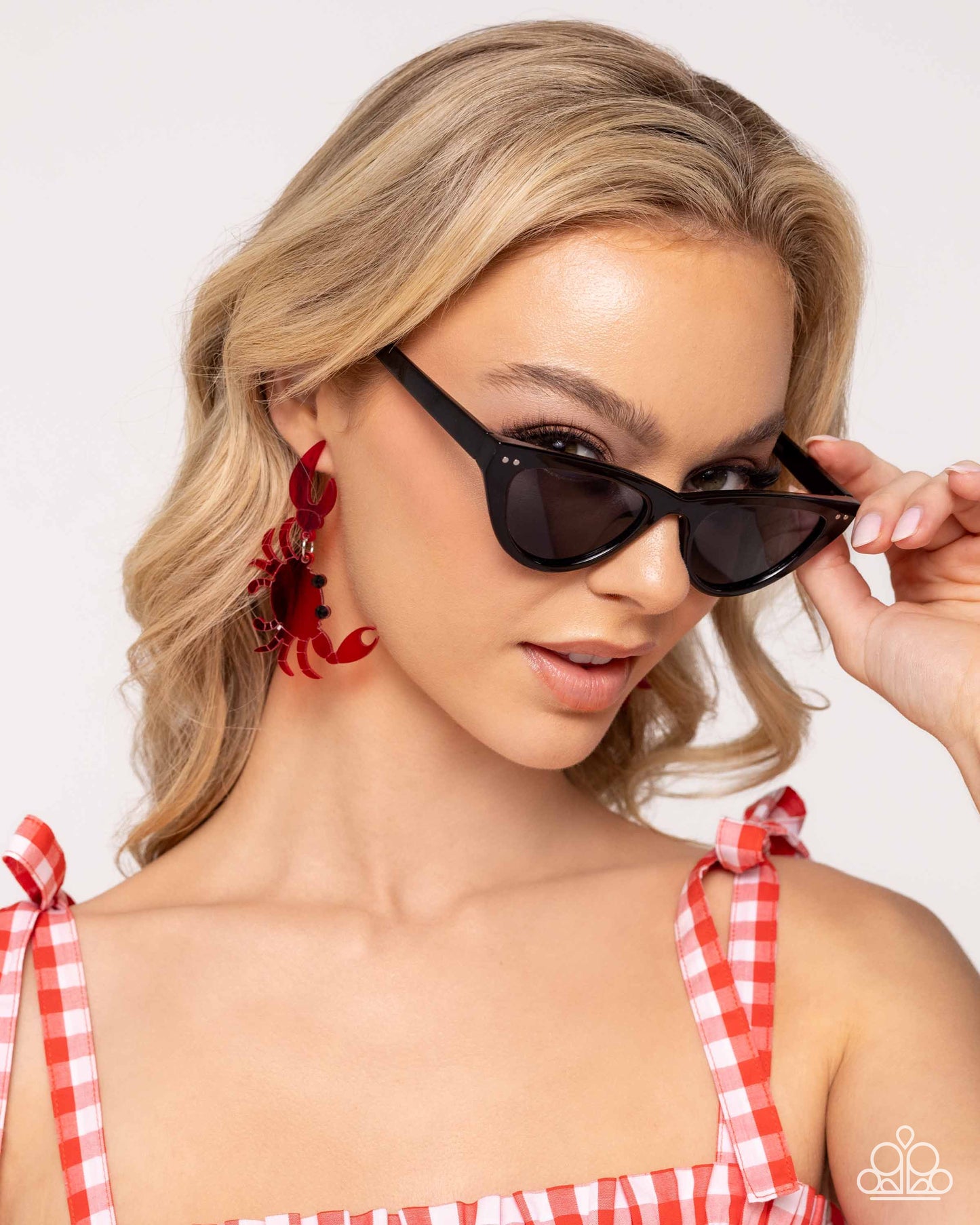 Crab Couture - red - Paparazzi earrings