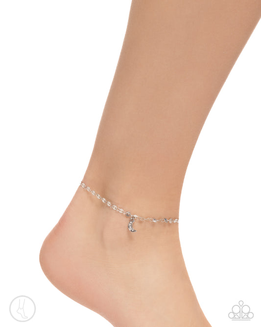 Crescent Chic - silver - Paparazzi anklet