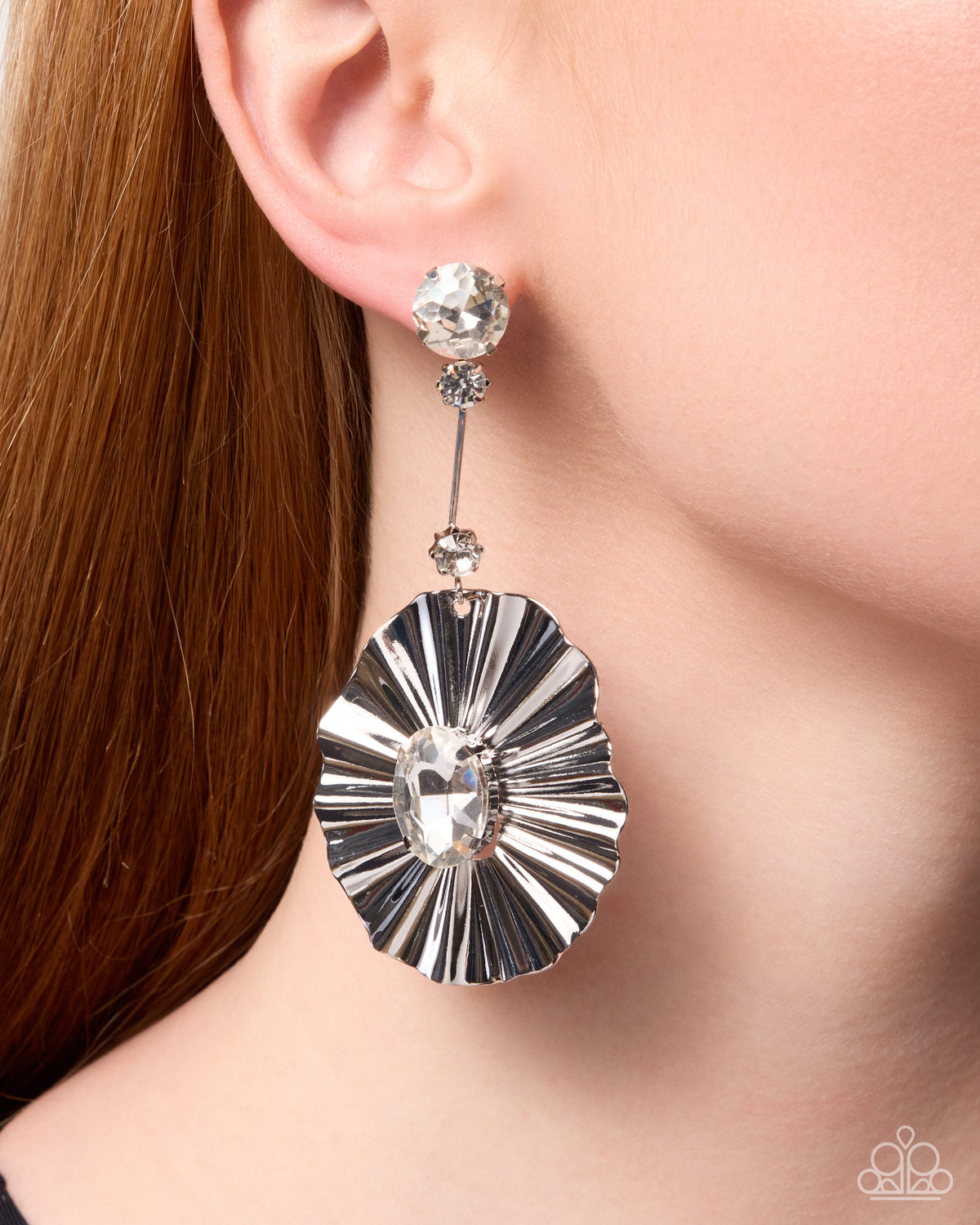 Crimped Champion - white - Paparazzi earrings
