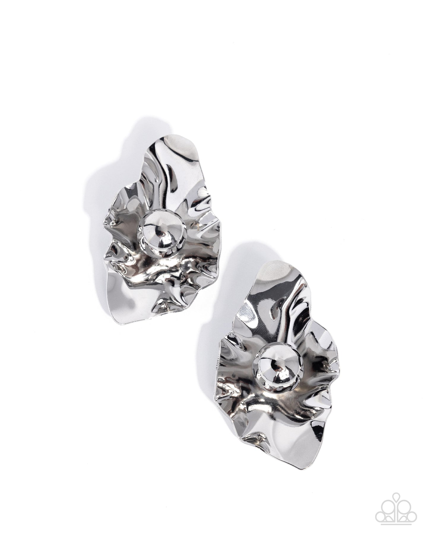 Crinkled Catwalk - silver - Paparazzi earrings