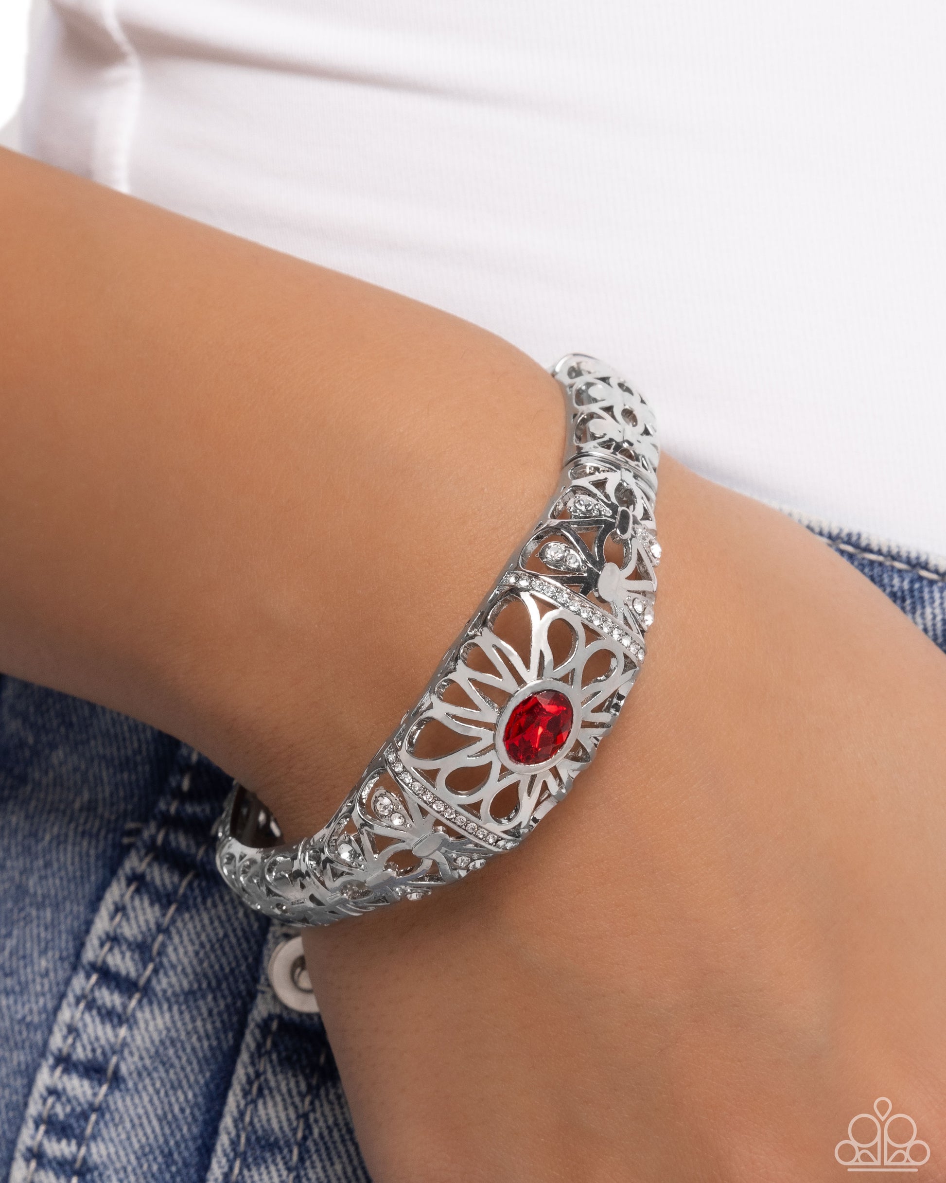 Cultured Creation - red - Paparazzi bracelet