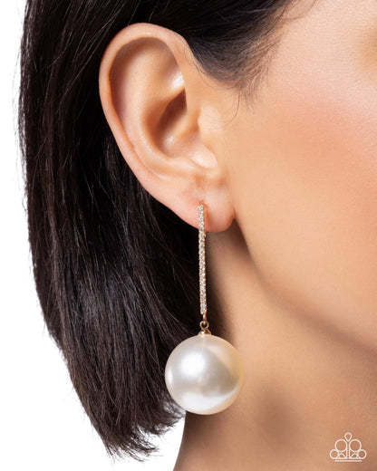 Cultured Class - gold - Paparazzi earrings