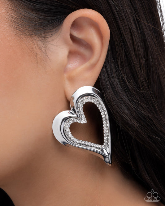 Cupid Chic - white - Paparazzi earrings