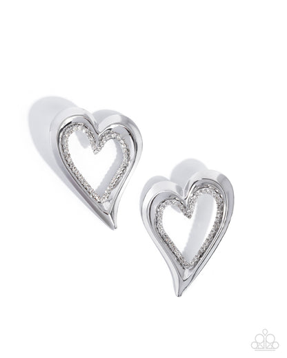Cupid Chic - white - Paparazzi earrings