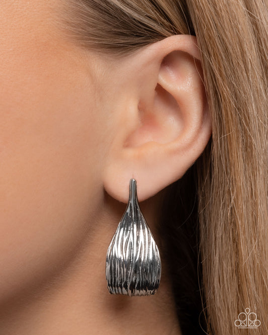 Curly Comfort - silver - Paparazzi earrings