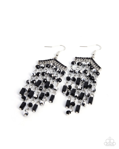 Curtain Chic - black - Paparazzi earrings