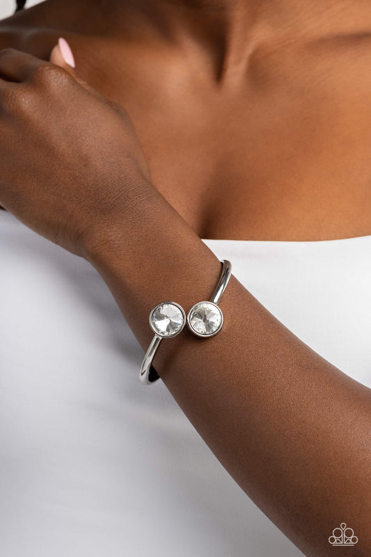 Daily Dazzle - white - Paparazzi bracelet