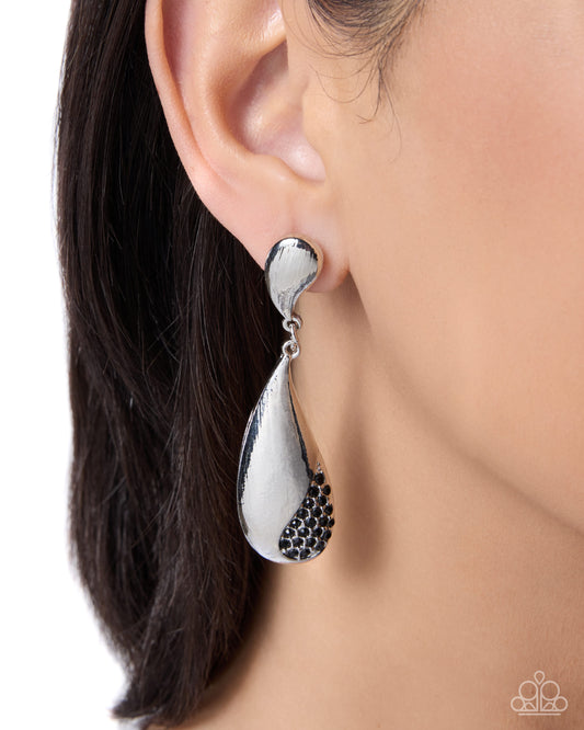 Daily Decadence - black - Paparazzi earrings