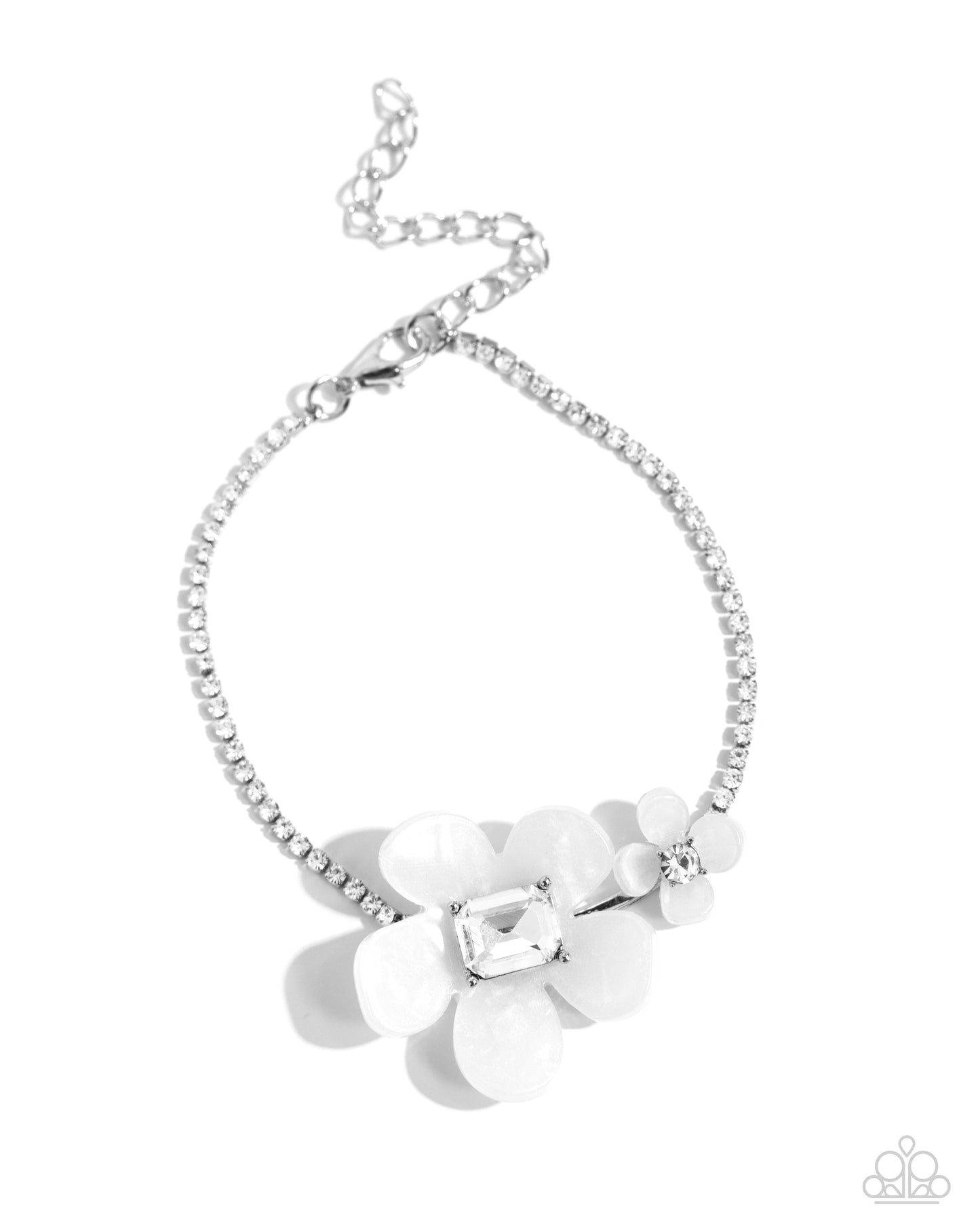 Dainty Devotee - white - Paparazzi bracelet