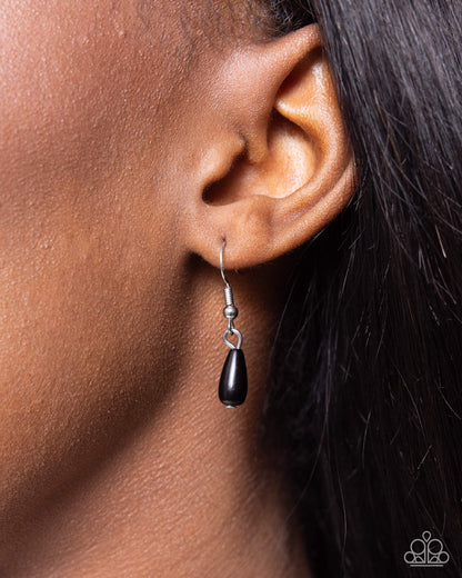 Dainty Diversity - black - Paparazzi necklace