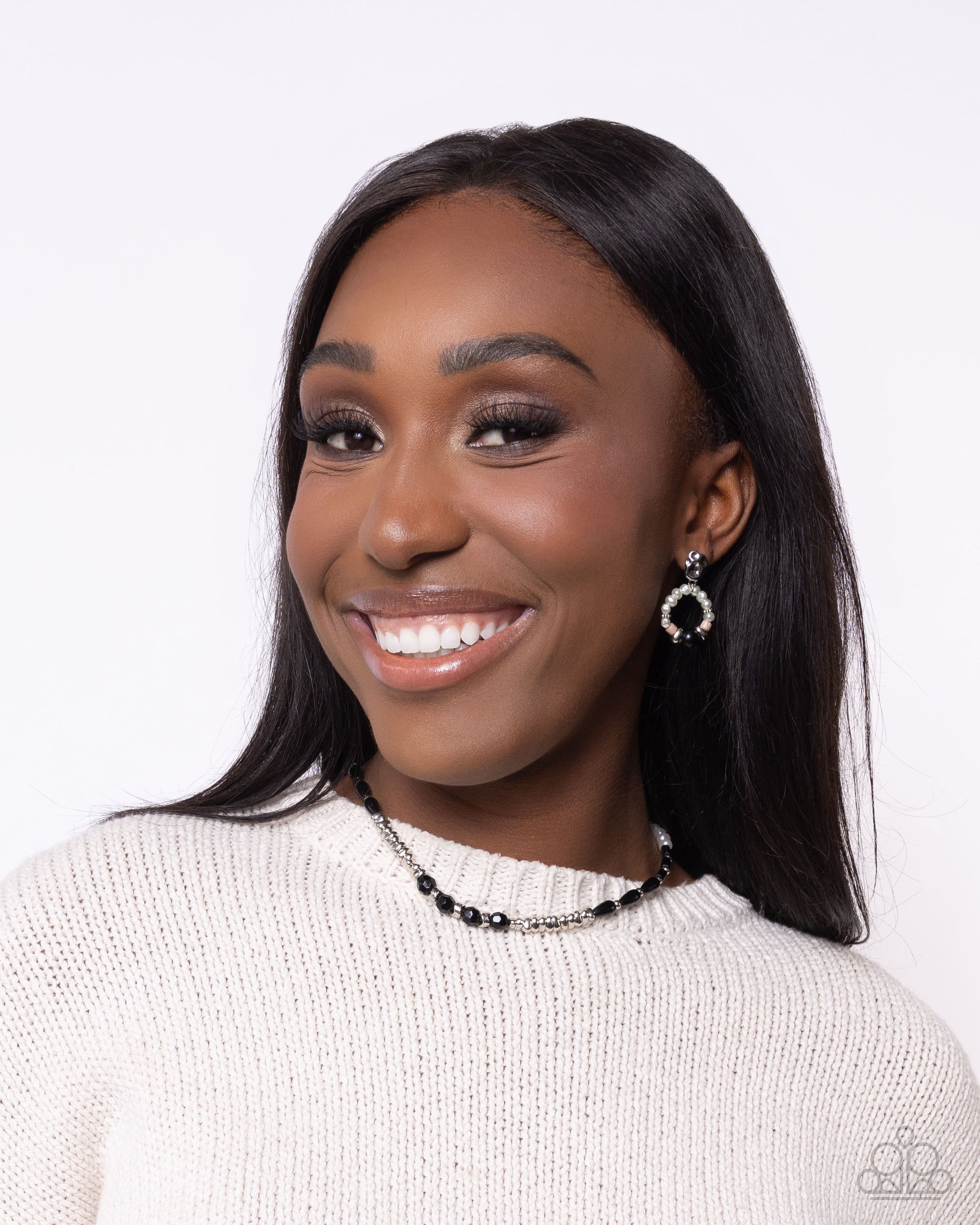 Dainty Diversity - black - Paparazzi necklace