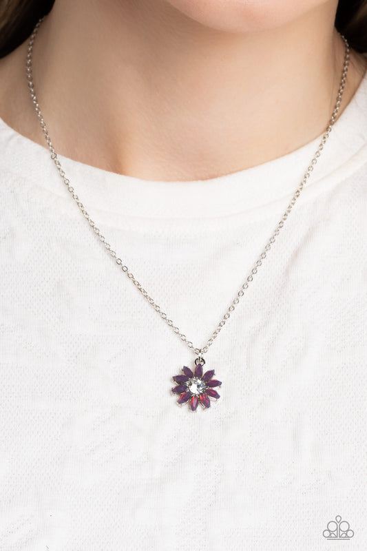 Daisy Diva - purple - Paparazzi necklace