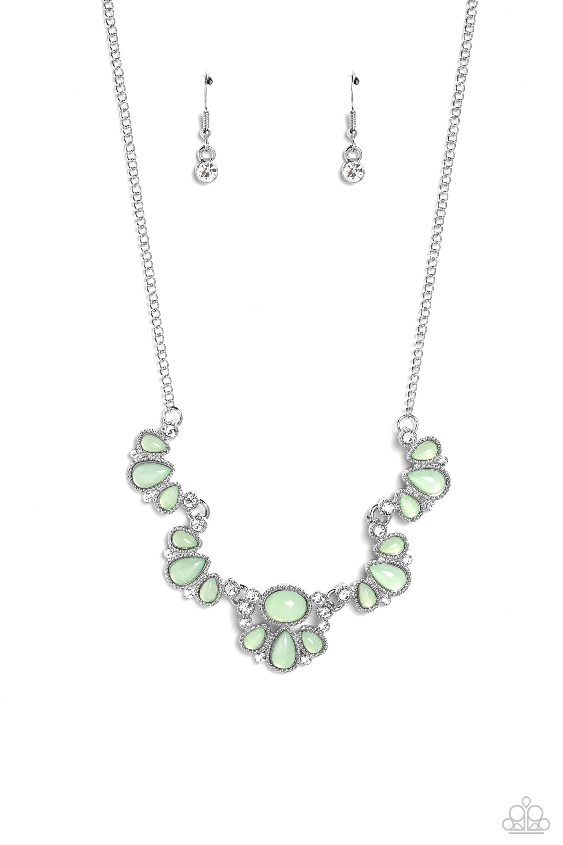 Dancing Dimension - green - Paparazzi necklace