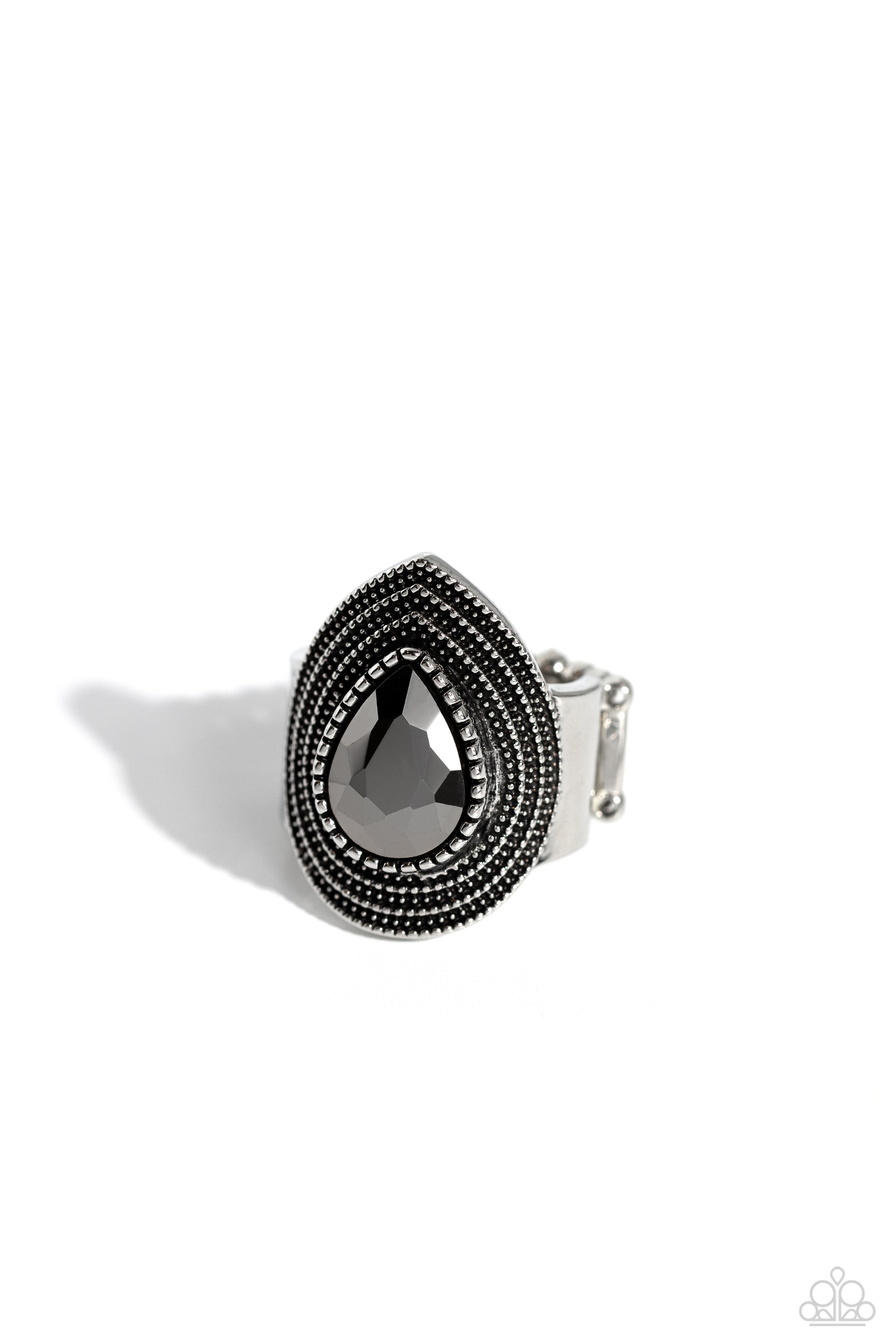 Dandy Highwayman - silver - Paparazzi ring