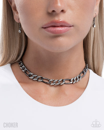 Daring Delight - black - Paparazzi necklace