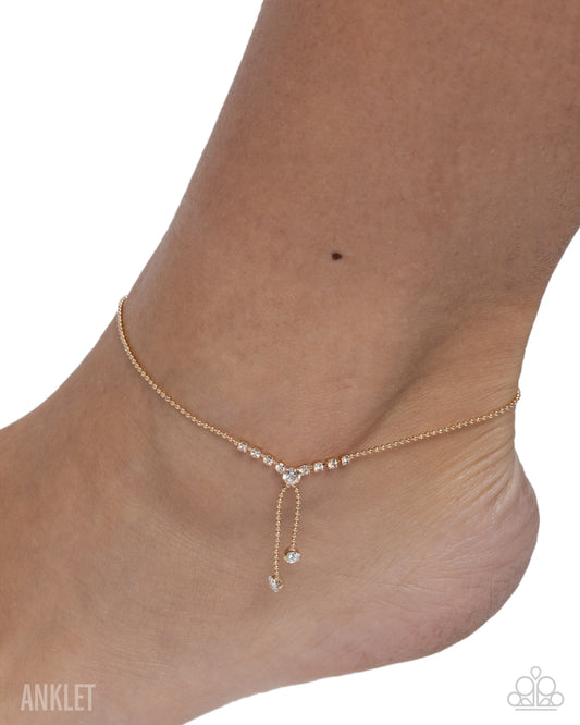 Darling Disposition - gold - Paparazzi anklet