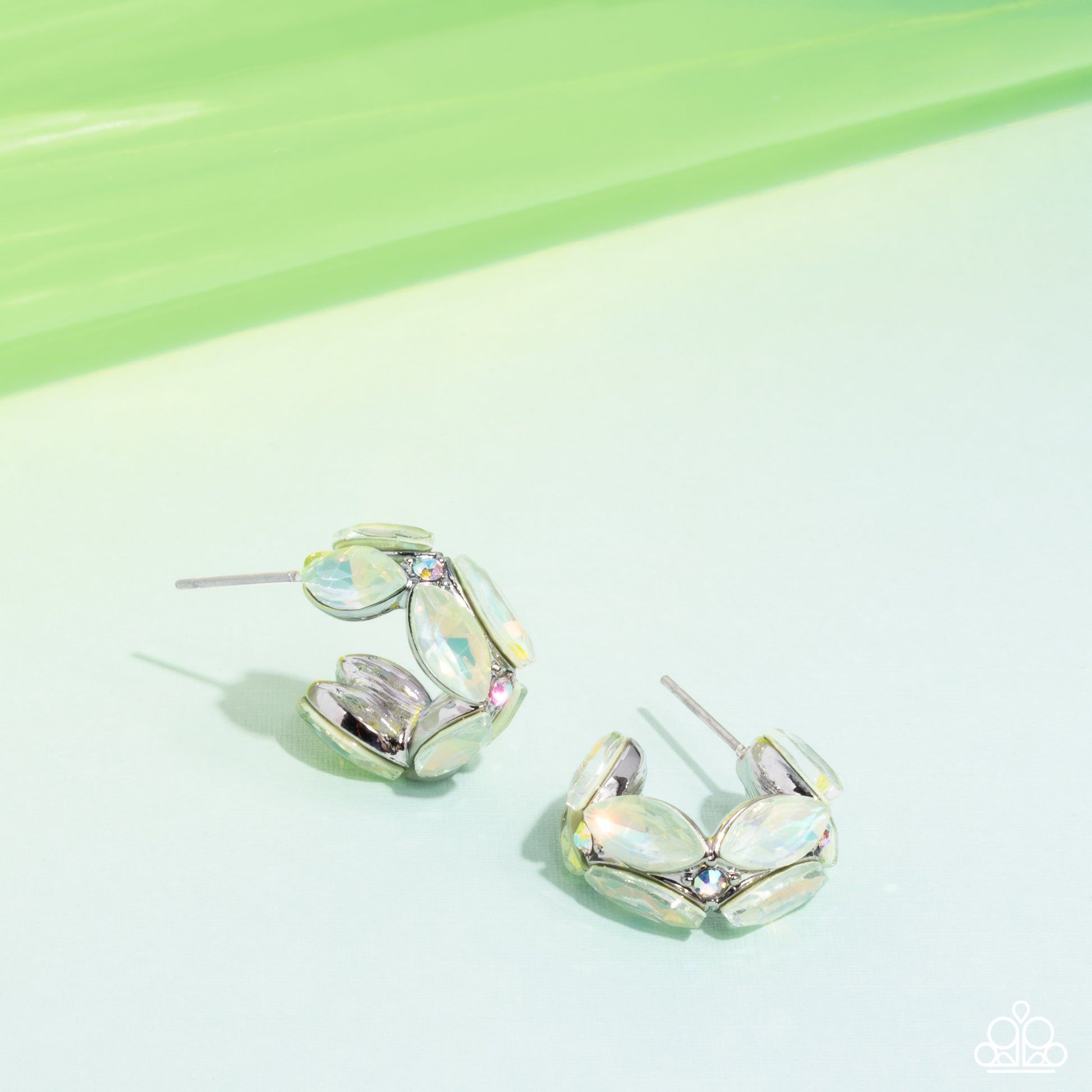 Dazzling Destiny - green - Paparazzi earrings