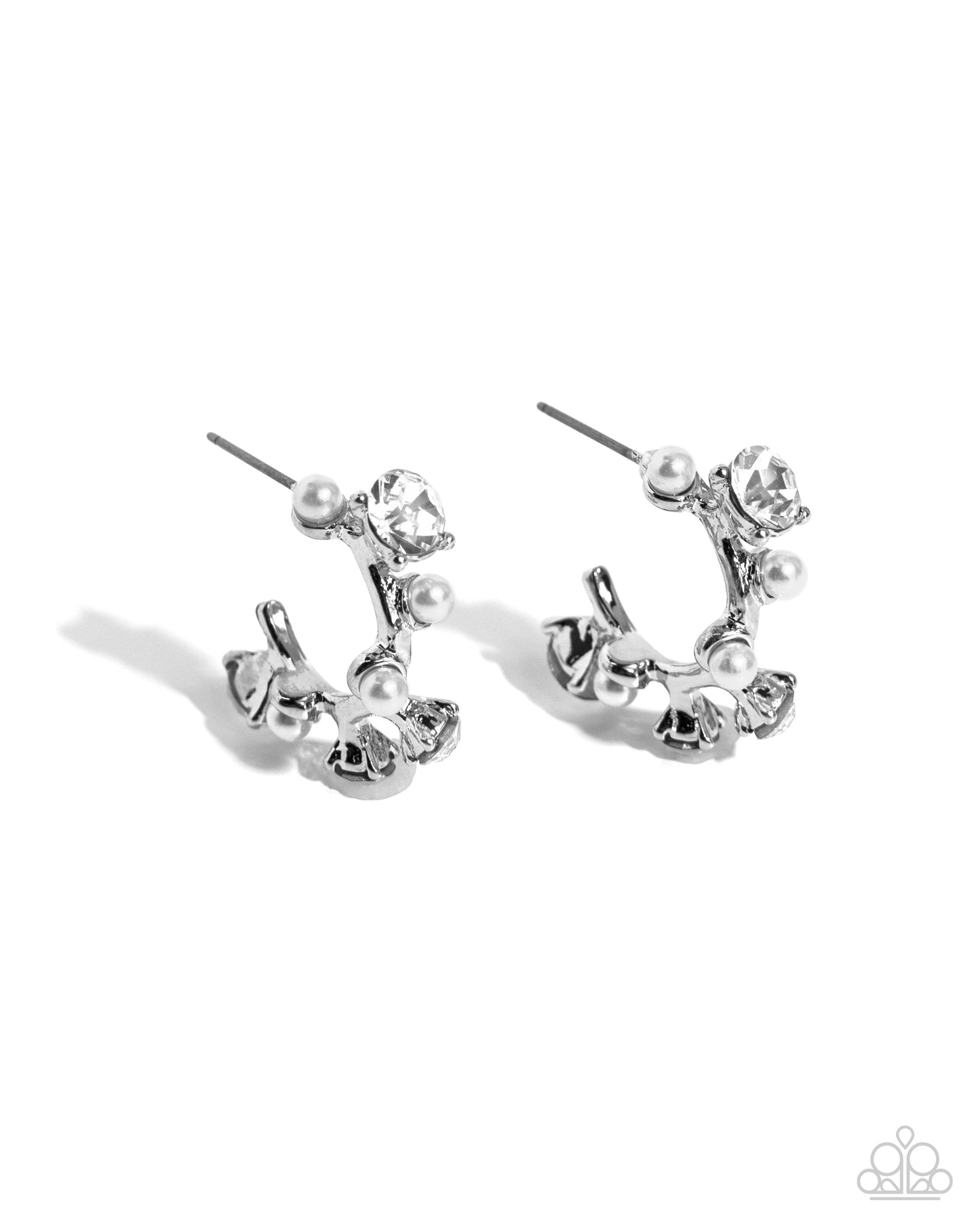 Dazzling Daydream - white - Paparazzi earrings