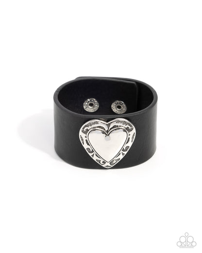 Decorated Debut - black - Paparazzi bracelet