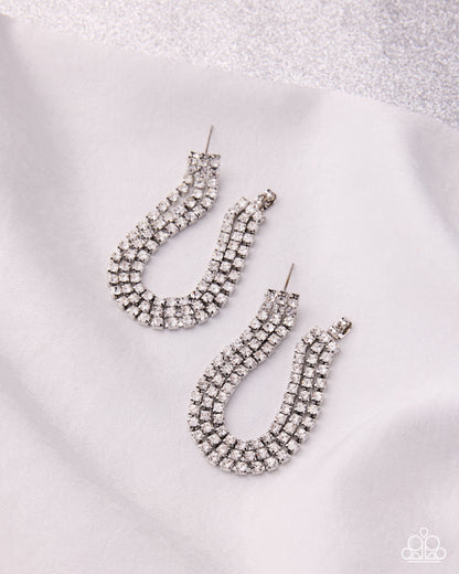 Delicate Daydream - white - Paparazzi earrings