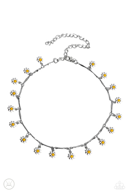 Delicate Display - white - Paparazzi necklace