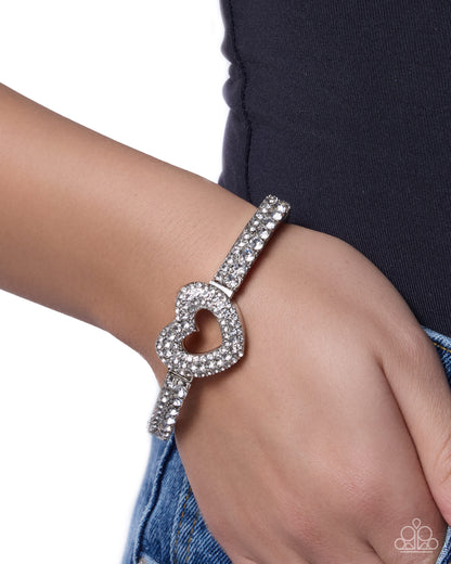 Delightful Daydream - white - Paparazzi bracelet
