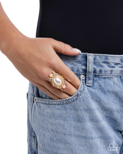Delightful Debutante - gold - Paparazzi ring