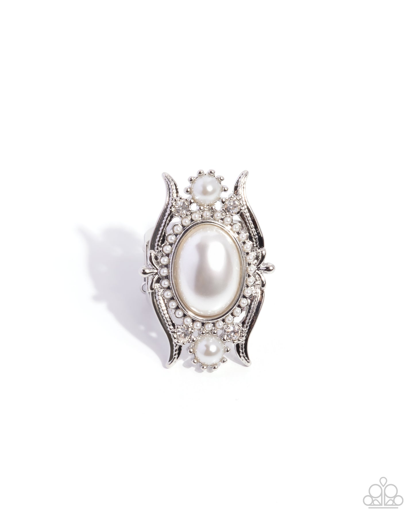 Delightful Debutante - white - Paparazzi ring