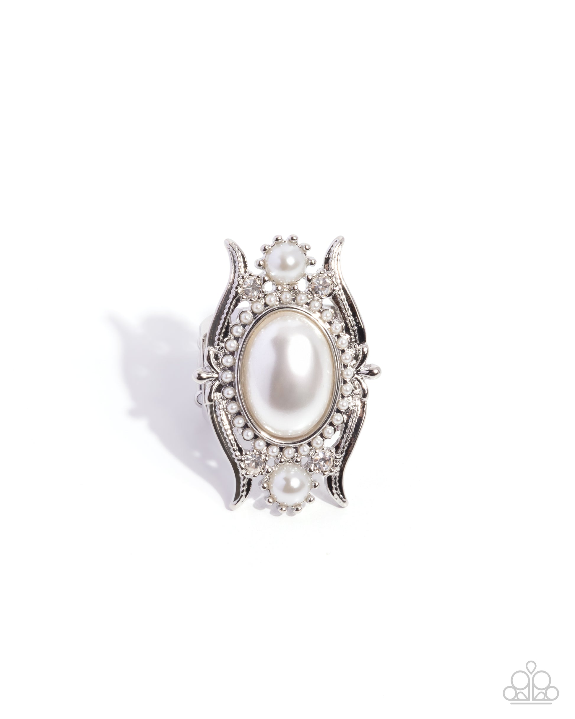 Delightful Debutante - white - Paparazzi ring