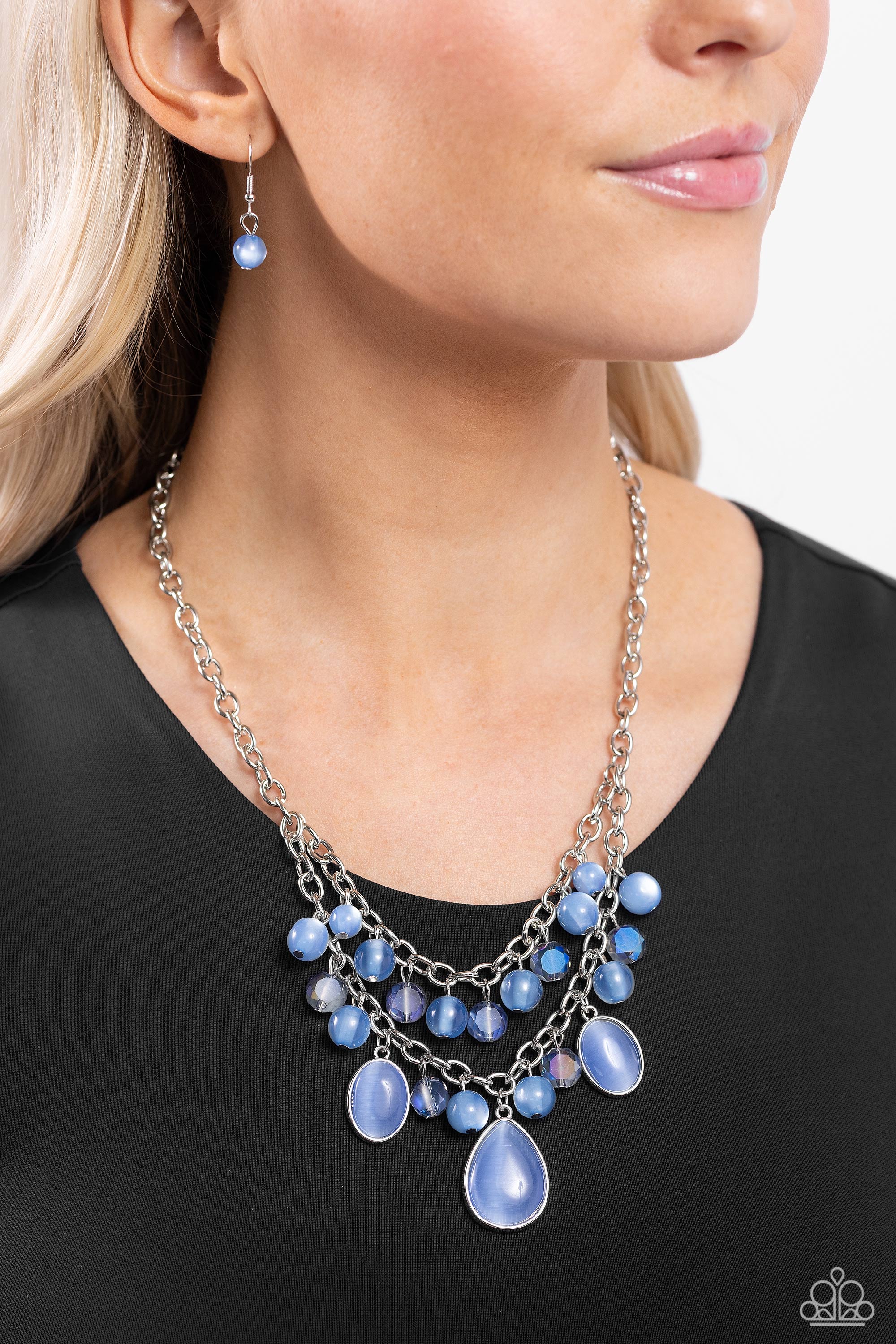 Blue paparazzi deals necklace