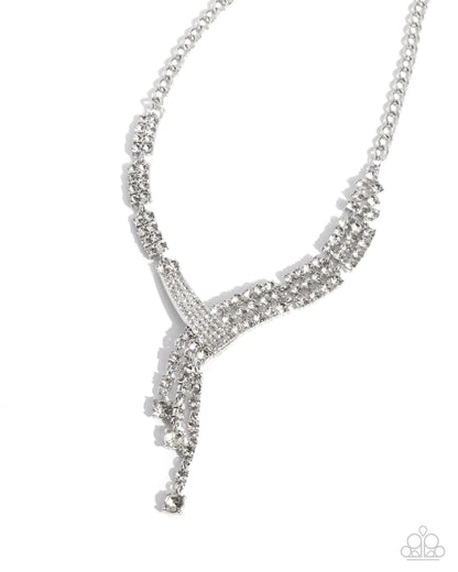 Diagonal Dazzle - white - Paparazzi necklace