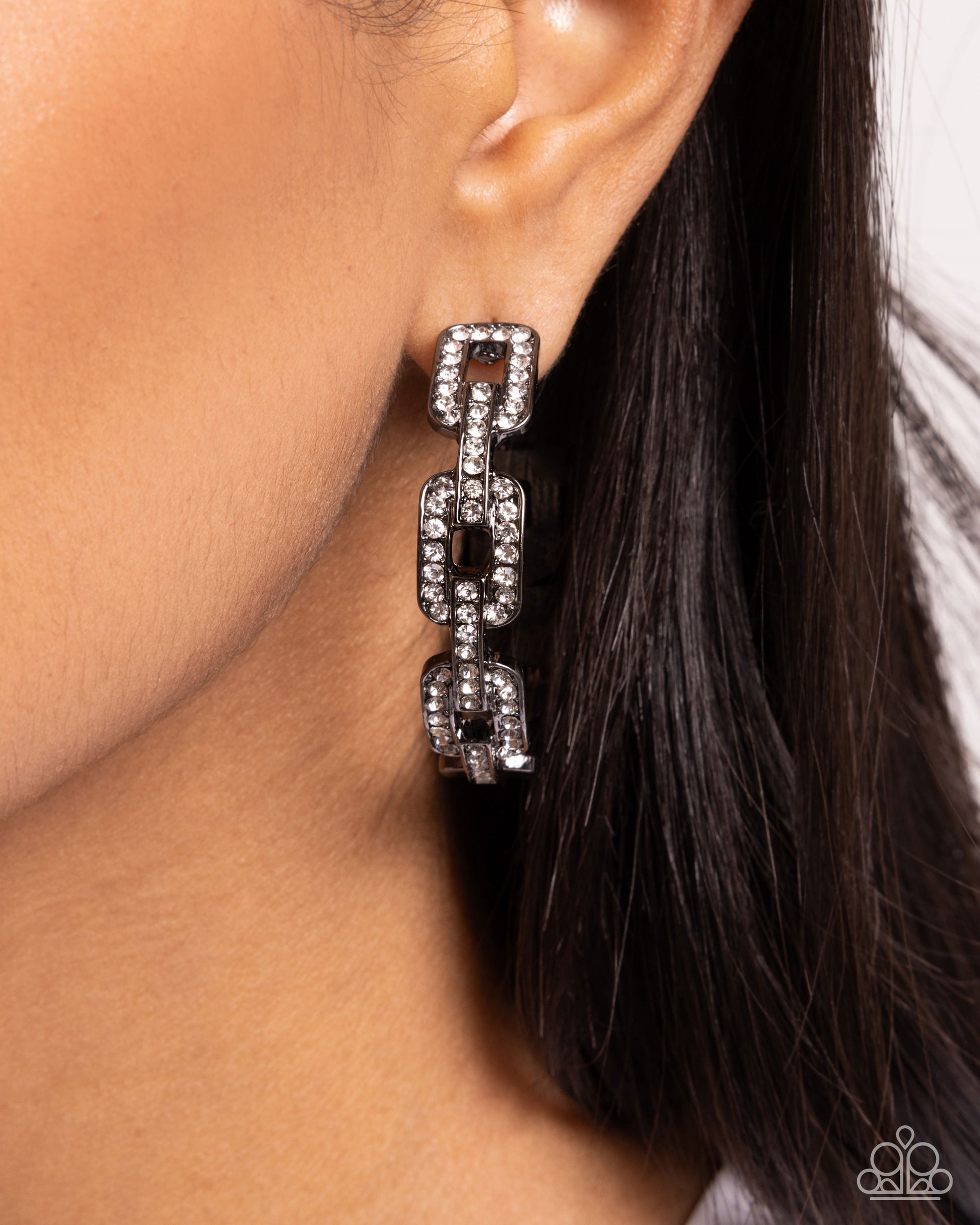 Downtown Decadence - black - Paparazzi earrings