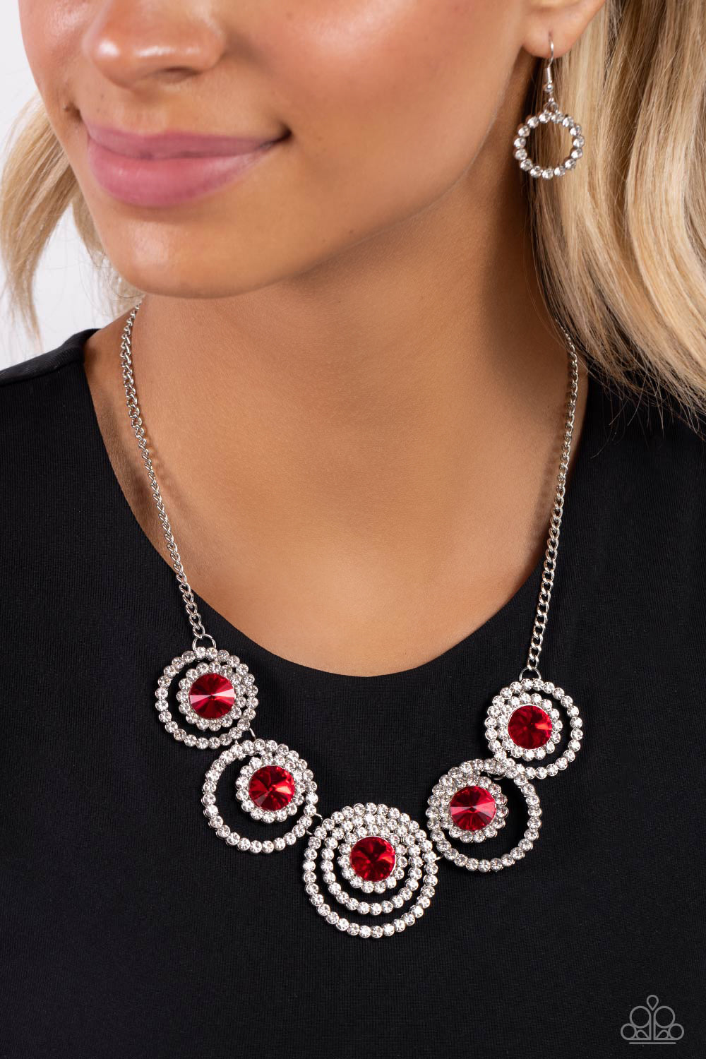 Dramatic Darling - red - Paparazzi necklace