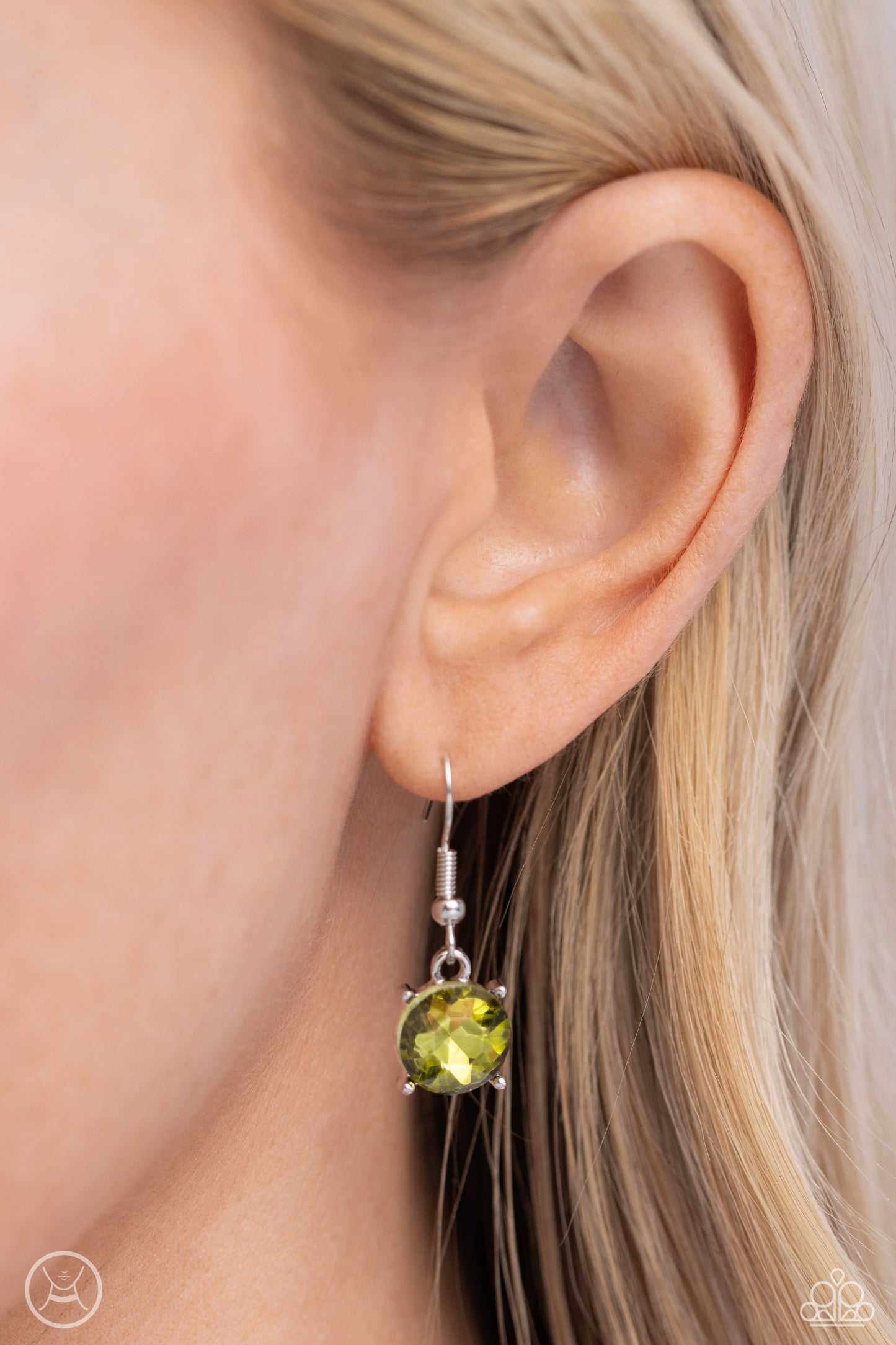 Dramatic Debut - multi - Paparazzi necklace