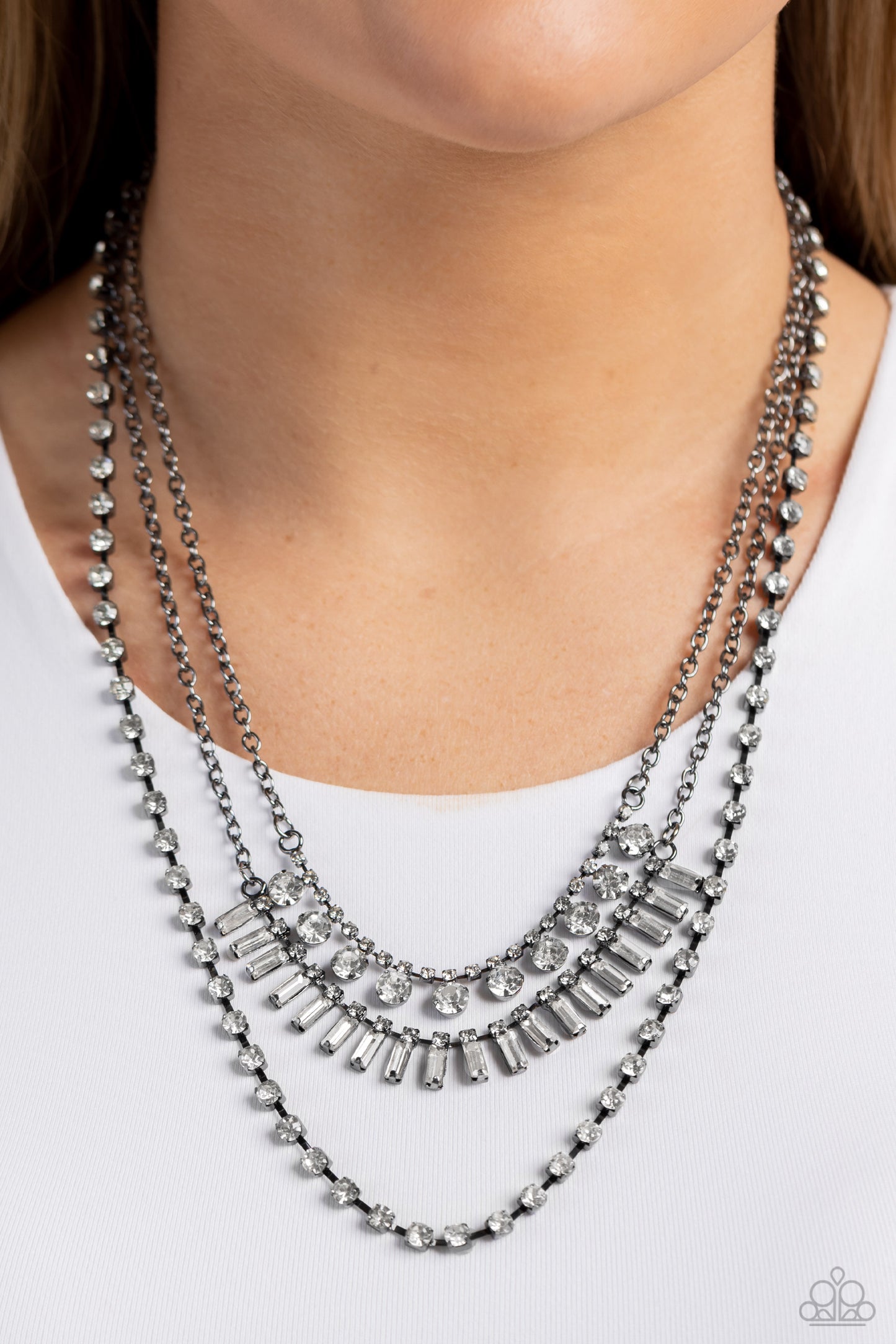 Dripping in Stardust - black - Paparazzi necklace