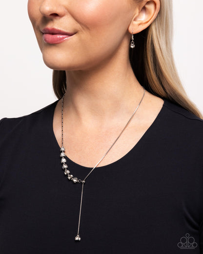 Drops of Dazzle - white - Paparazzi necklace