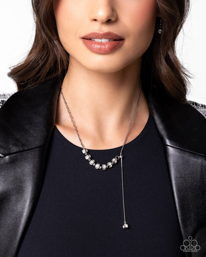 Drops of Dazzle - white - Paparazzi necklace