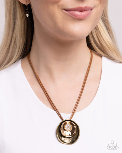 Duchess Disc - brass - Paparazzi necklace