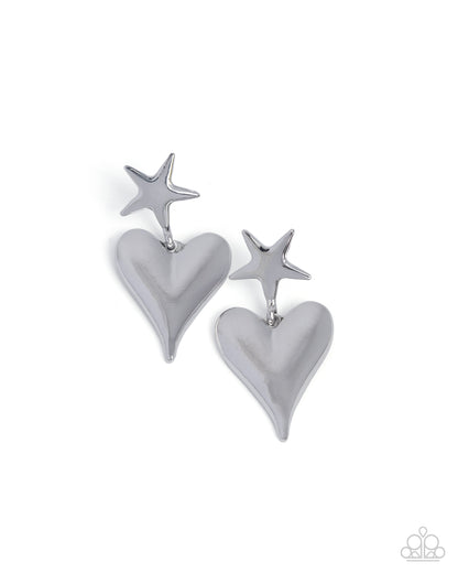 Dynamic Disposition - silver - Paparazzi earrings