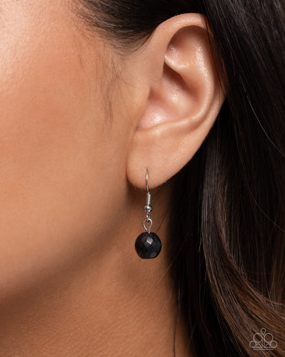 Eclectic Elegance - black - Paparazzi necklace