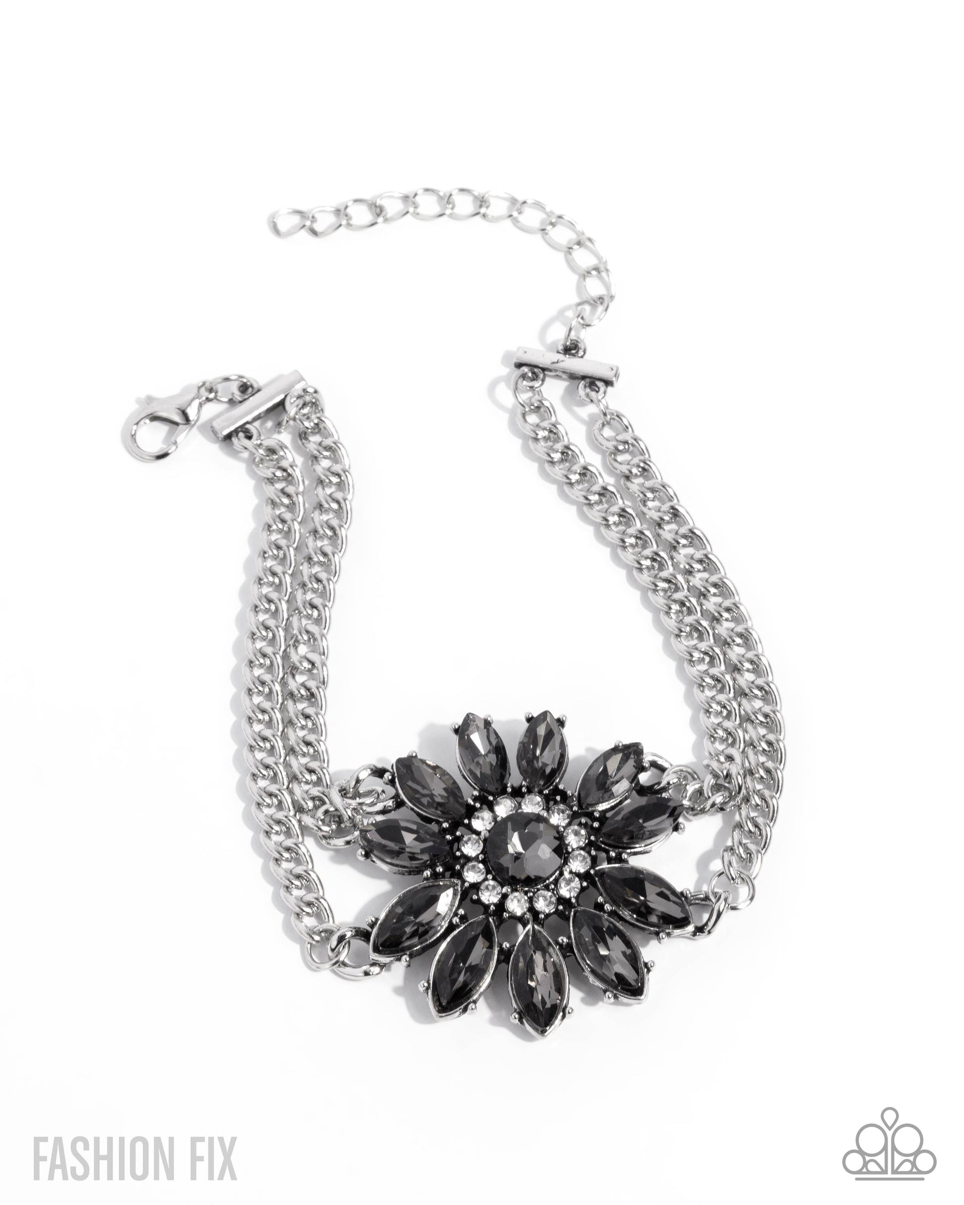 Edge of Elegance - silver - Paparazzi bracelet