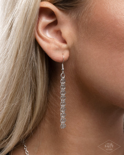 Elaborate Elephant - silver - Paparazzi necklace