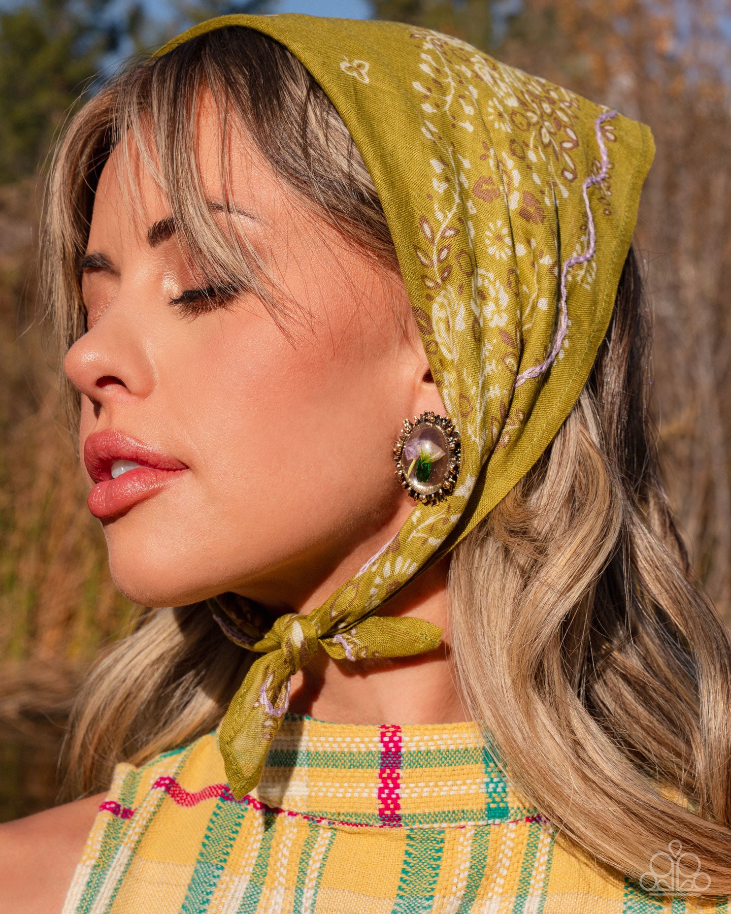 Elaborately Encased - gold - Paparazzi earrings