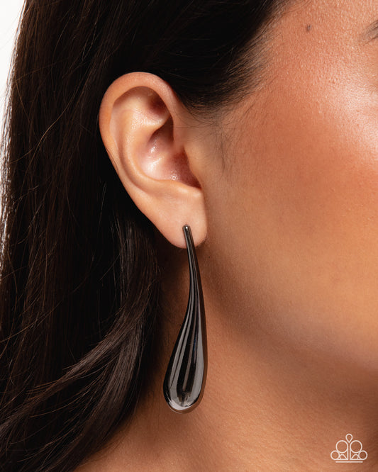 Elongated Effort - black - Paparazzi earrings