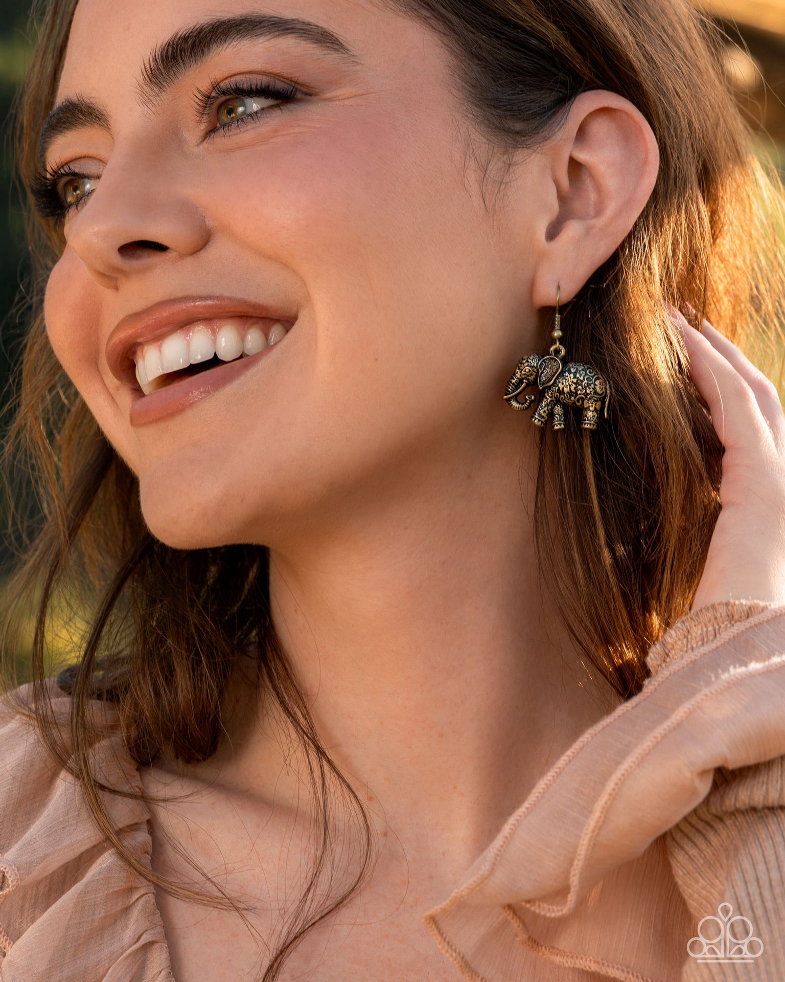Embellished Elephant - brass - Paparazzi earrings